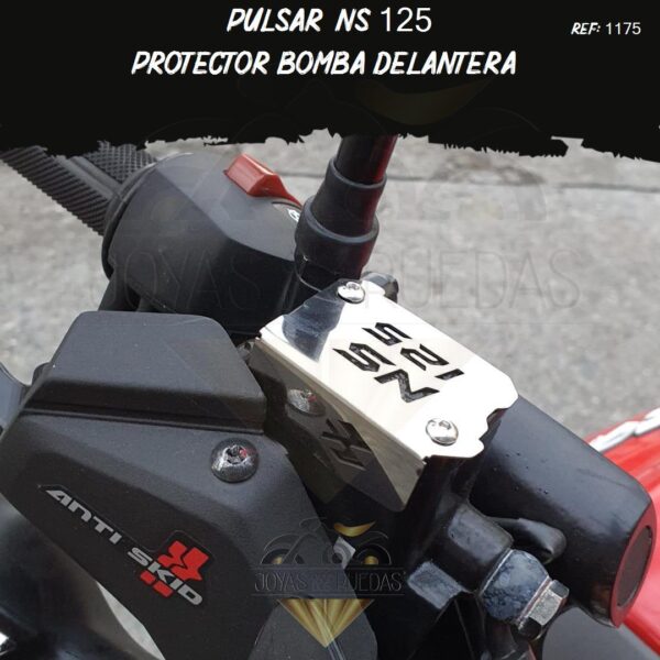 accesorio Pulsar ns 125 protector bomba delantera
