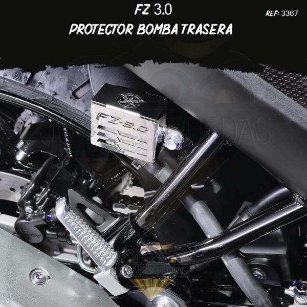moto FZ 3.0 protector bomba trasera
