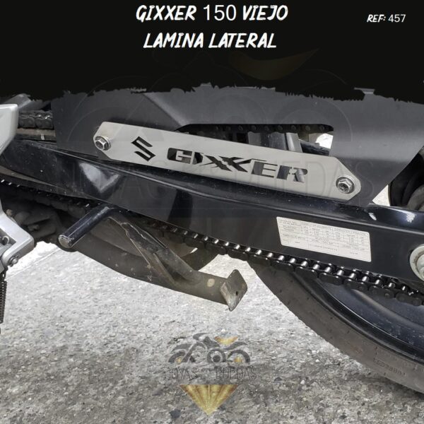 moto Gixxer 150 viejo lamina lateral