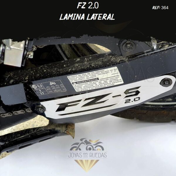 moto FZ 2.0 lamina lateral