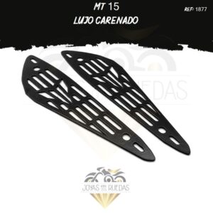 moto MT 15 Lujo carenado