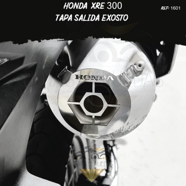partes Honda XRE 300 tapa salida exosto